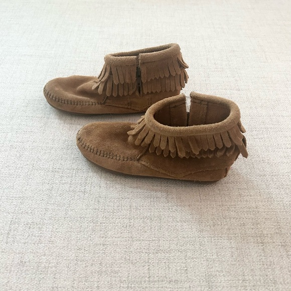 Minnetonka Double Fringe Bootie Size 12 - Picture 3 of 6